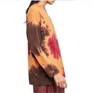 We The Free Red and Orange Top